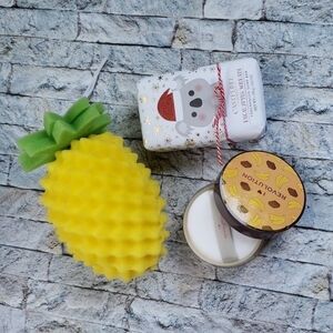 𝅺3 pcs. Bundle  New.